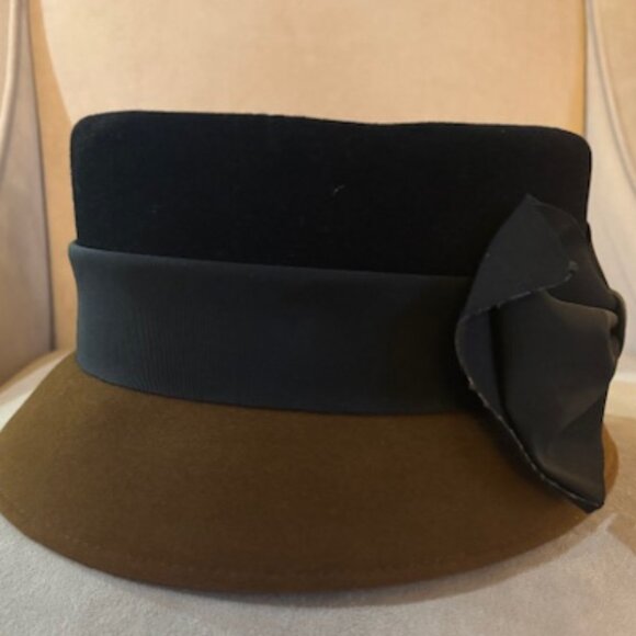 Tracy Tooker Hat - Picture 3 of 5